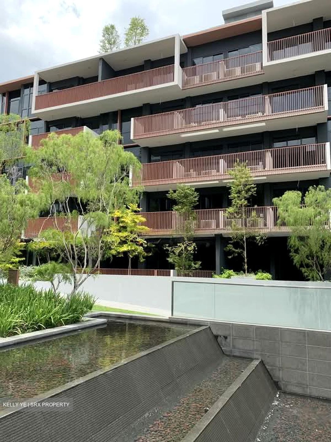 Royalgreen (D10), Condominium #562630301